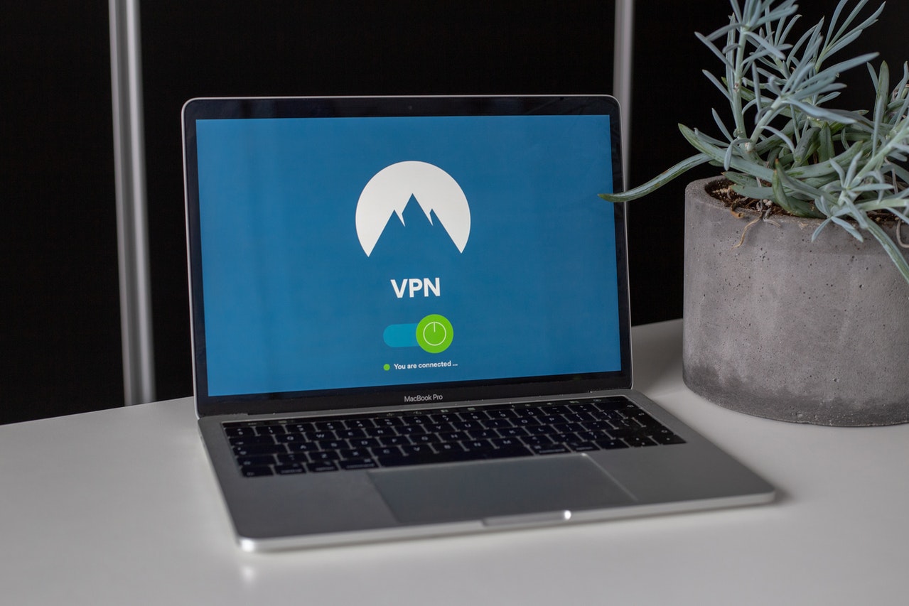 A Complete Guide to Virtual Private Networks (VPNs)